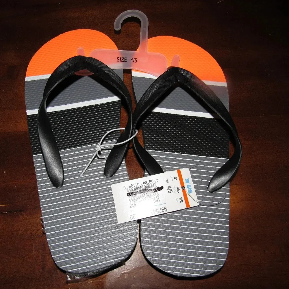 NWT Boys Stripe Flip Flops Sandals Size 4-5